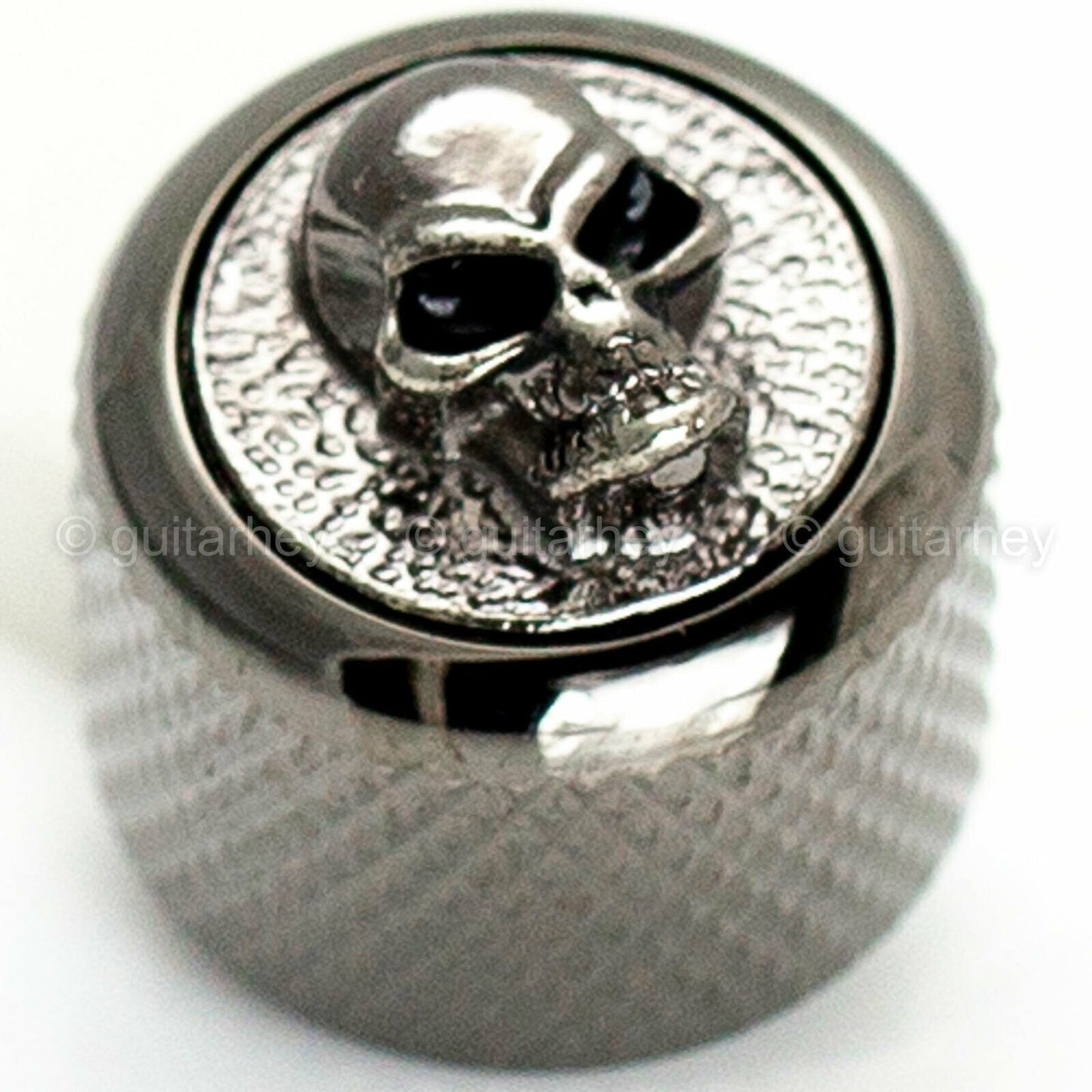 NEW (1) Q-Parts Guitar Knob Black Chrome, ANGRY SKULL on Dome KBD-0118