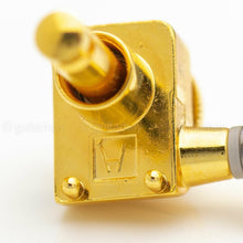 Load image into Gallery viewer, NEW Hipshot STAGGERED Tuners Kit Fender® Directrofit™ LOCKING OVAL Buttons, GOLD