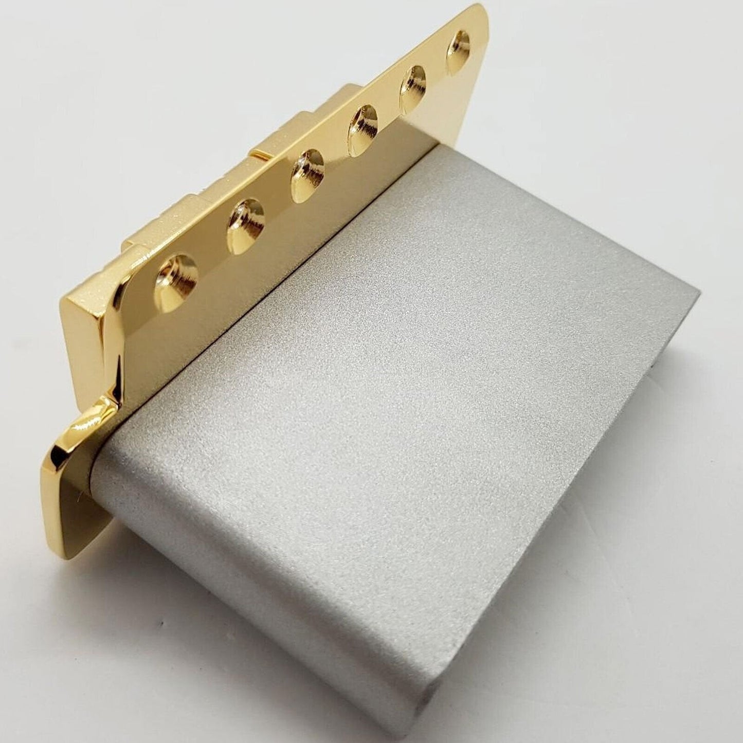 NEW Gotoh GE102T Traditional Tremolo for Strat w/ Steel Saddles - GOLD