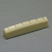 Carregar imagem no visualizador da galeria, NEW Q-Parts Aged Collection Les Paul Bone Nut with oil treatment - 43.4mm